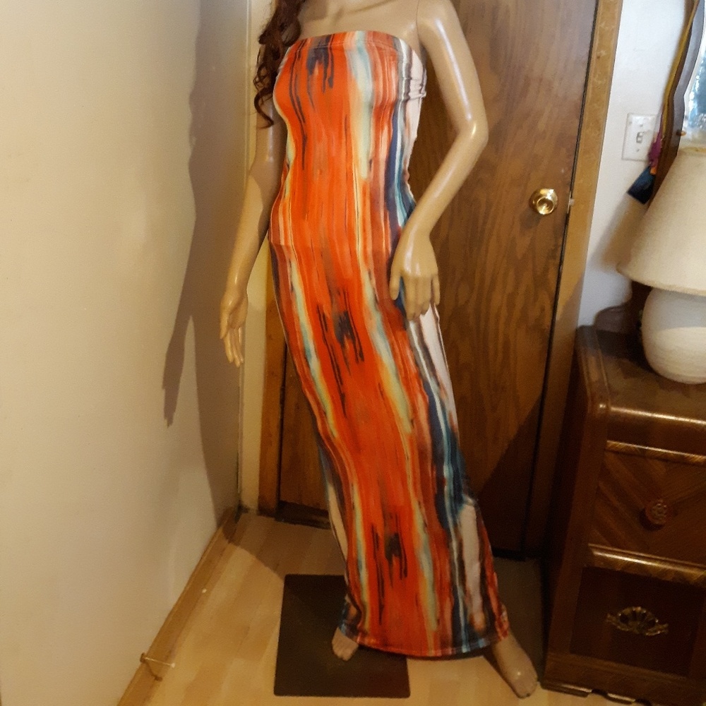 NWOT! Vibrant Womens Pencil Dress Size Small (0-6)